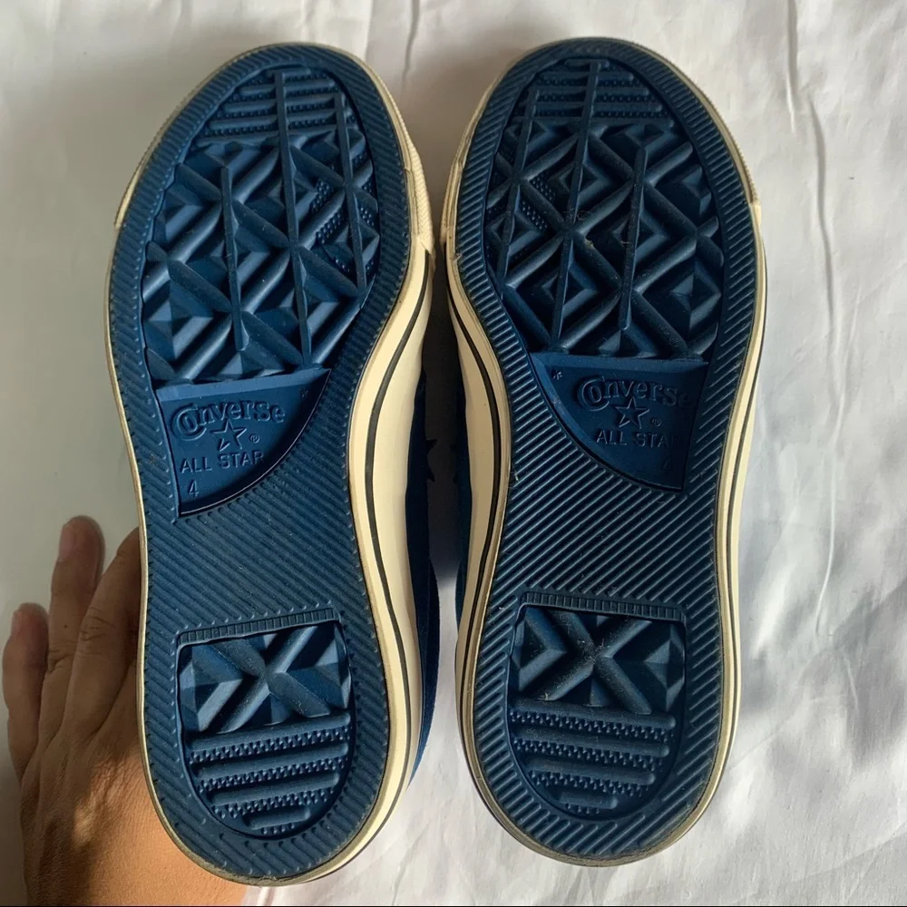 Converse - Picture 3 of 4